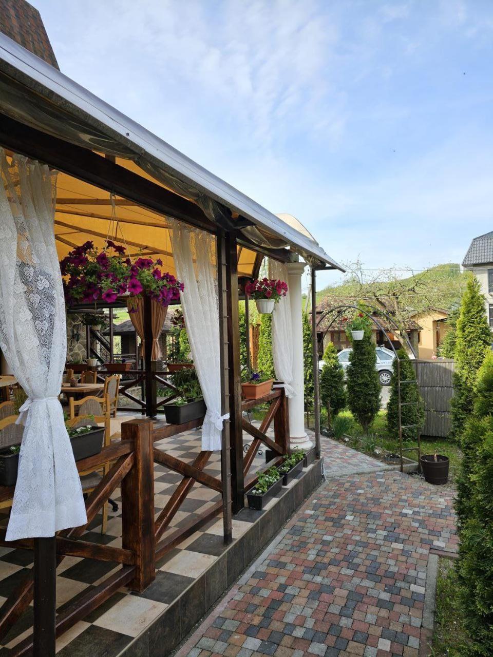 Minihotel Zolotoe Runo Ploskoye 외부 사진